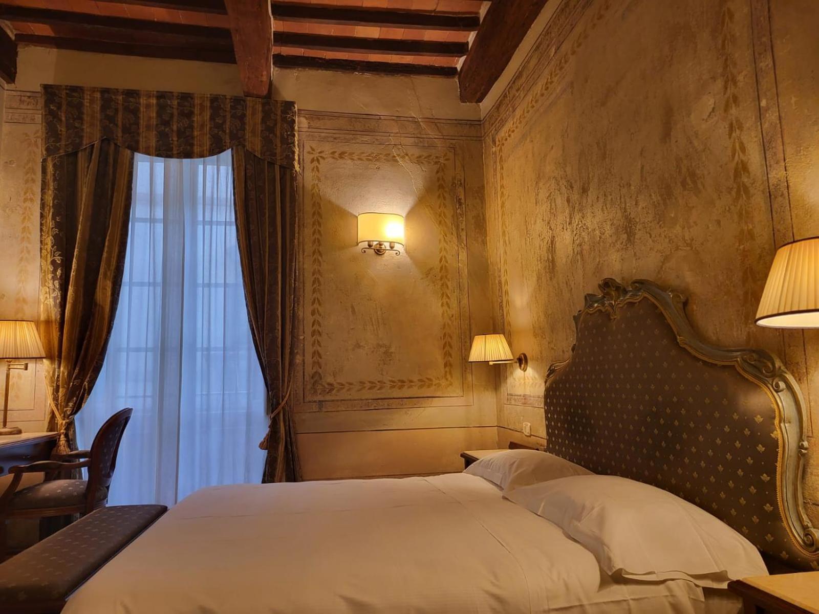 Hotel Logge Dei Mercanti Монте Сан Савино Екстериор снимка